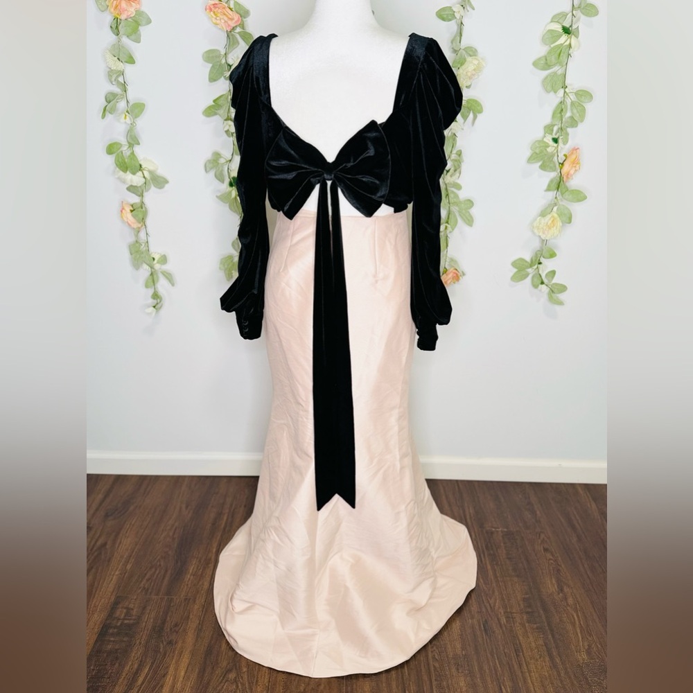 Badgley Mischka Party In The Back Two-Tone Gown - Picture 7 of 14